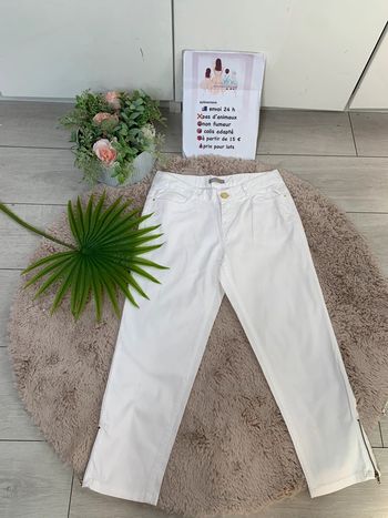 Pantalon court  blanc pour l’été