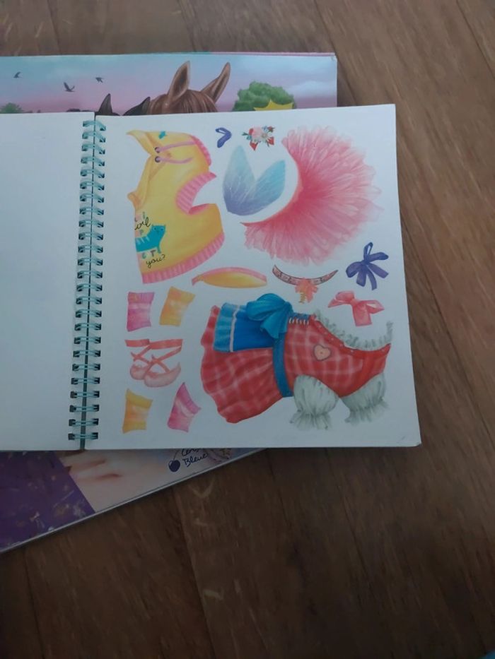 Lot 3 livres de coloriage avec autocollants - photo numéro 6