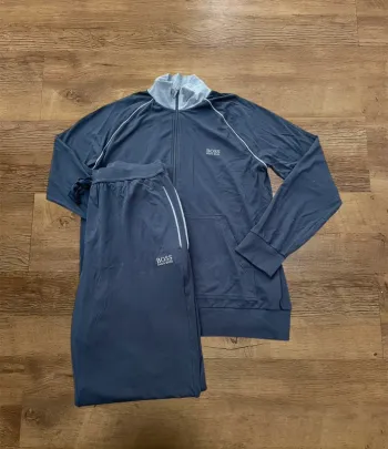 Survêtement boss bleu marine taille M