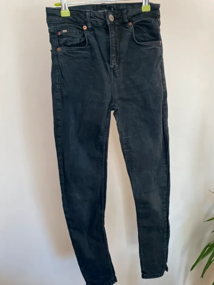jean skinny noir taille haute bershka taille 36