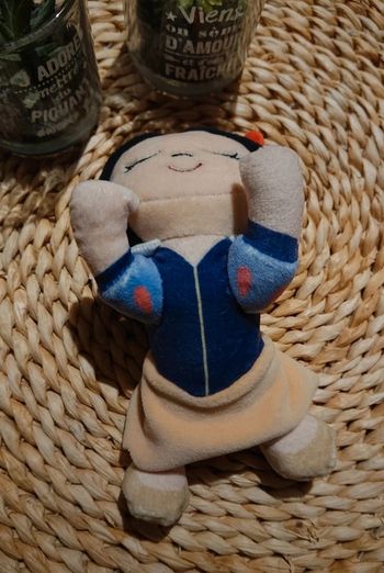 Porte clé peluche "blanche neige"