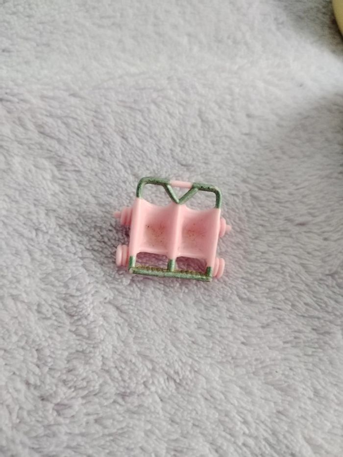 Polly Pocket vintage 1994 crèche boîte cœur jaune ruban rose - photo numéro 15