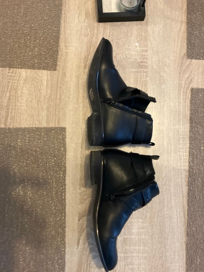 Chaussure - photo numéro 2