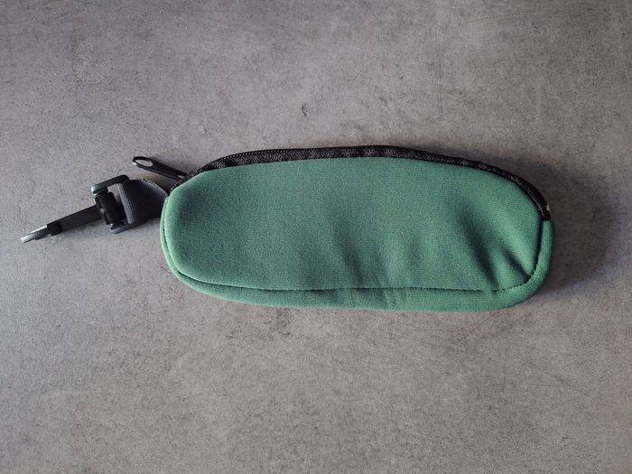 Petite trousse avec mousqueton neuve