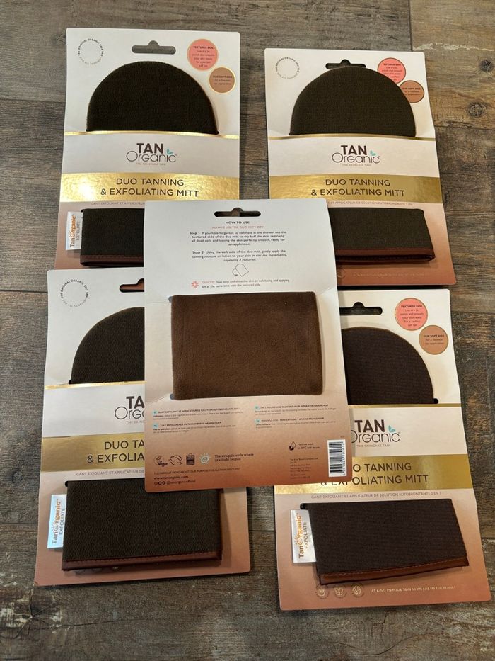 Gant duo exfoliant et applicateur auto bronzant