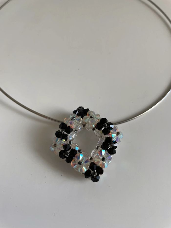 Collier noir original - photo numéro 3