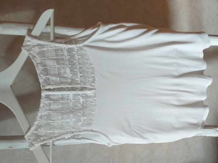 Haut blanc cassé , Bershka , T M 38 - photo numéro 2