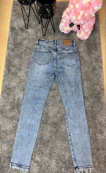 Jeans slim NEUF