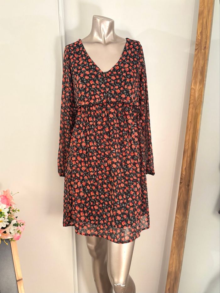 Robe bohème fleuri rouge sur fond noir taille S (36) Zebra