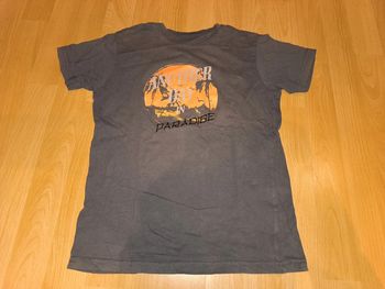 T-shirt gris taille 146-152