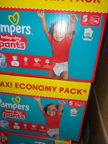 Pampers baby dry pants taille 5x2 cartons