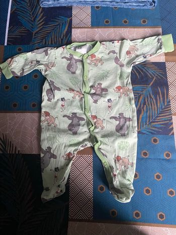 Les deux pyjamas bébé  le livre de la jungle et dalmatiens 