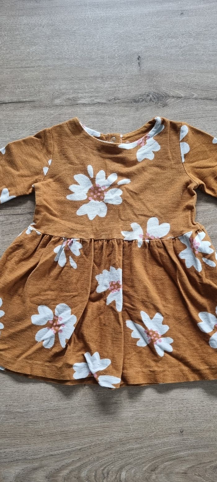 Robe ML Hema 24 mois 🌸 - photo numéro 2