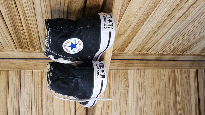 converses - photo numéro 2