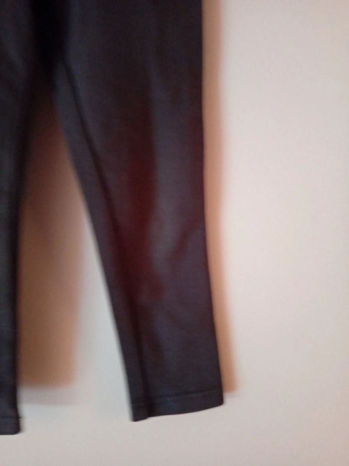 Joli pantalon gris. 5 ans. C&A - photo numéro 5