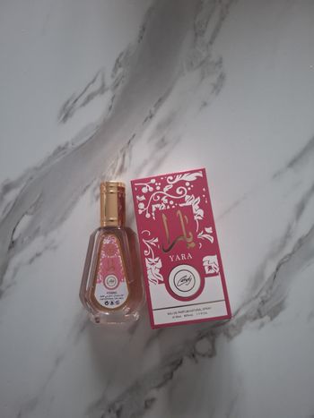 Parfum yara candy 50 ml lot de 2