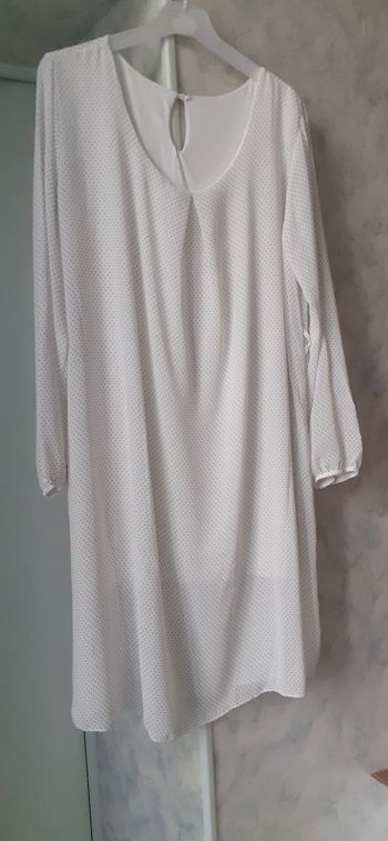 Robe ou tunique taille 44-46
