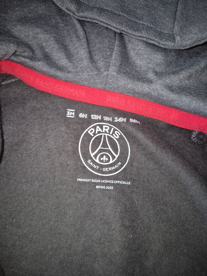 Ensemble/Jogging PSG - 3 mois - Paris Saint-Germain  - Très bon état - photo numéro 3