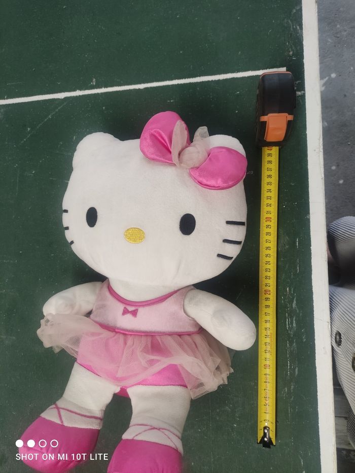 Peluche Hello Kitty - photo numéro 3