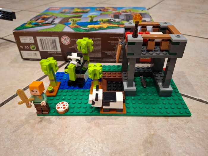 Lot Legos minecraft 21158 21151 21162 - photo numéro 3