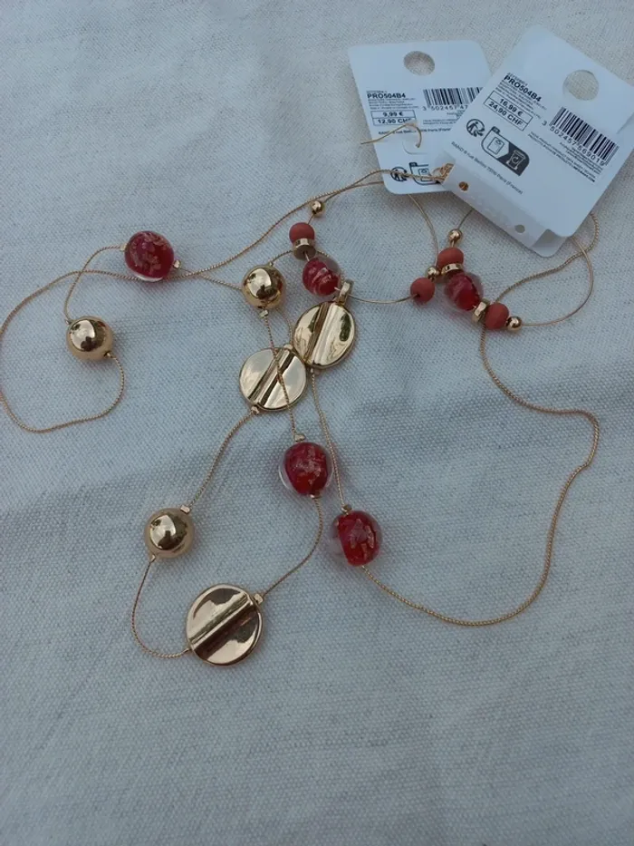Sautoir et boucles d'oreilles - photo numéro 3