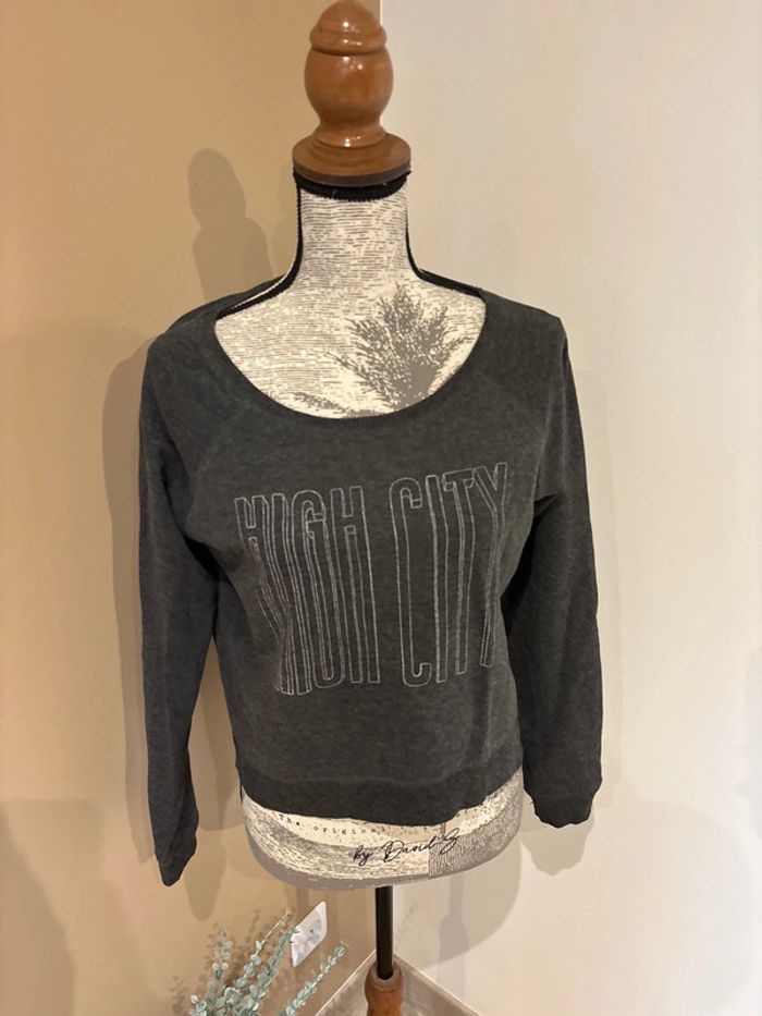 Pull Jennyfer taille S - photo numéro 2