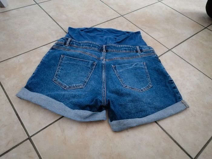 Short de grossesse - photo numéro 2