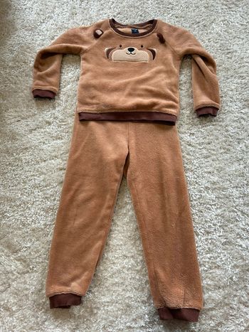 Pyjama d’hiver marron deux pièces • Kiabi • 5 ans