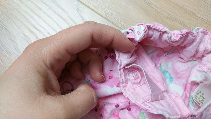 Short été rose fleurs 9/12 mois - photo numéro 3