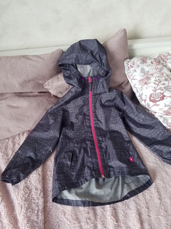 Imperméable fille Quechua T 6 ans Tbe