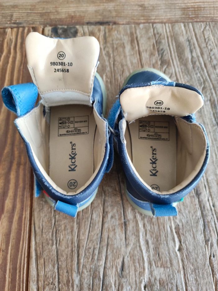 Chaussures en cuir Kickers taille 20 - photo numéro 3