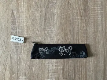 Trousse noire avec chats  20x5 cm