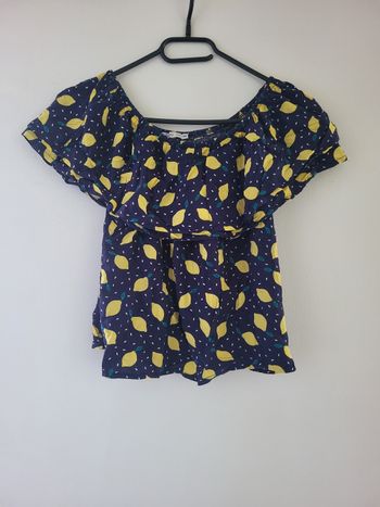 T-shirt bleu et jaune motif citrons 