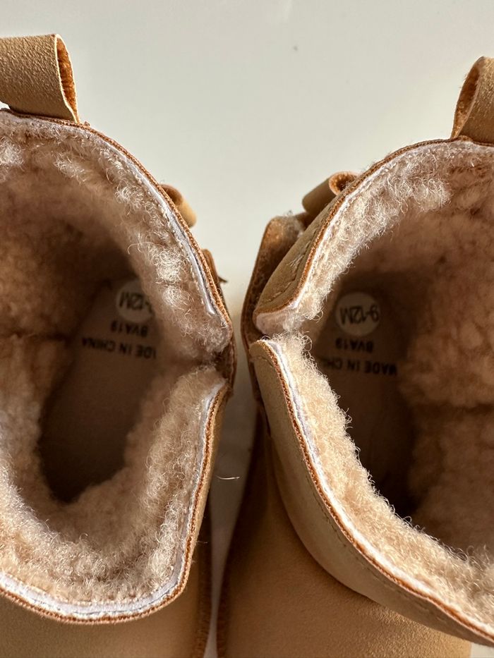 Petite chaussure - photo numéro 3