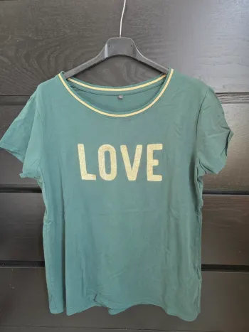 Tee-shirt vert Love Action