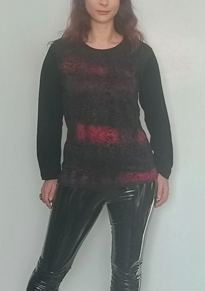 Pull fin noir et bordeaux strassé taille 42/44 - photo numéro 8