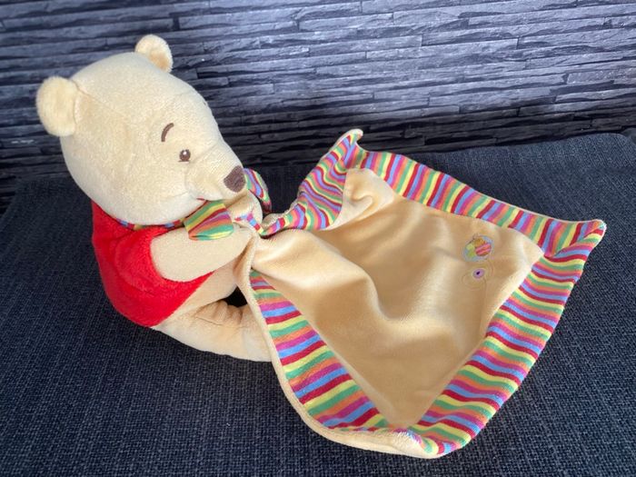 Doudou Winnie 20 cm Disney - photo numéro 7