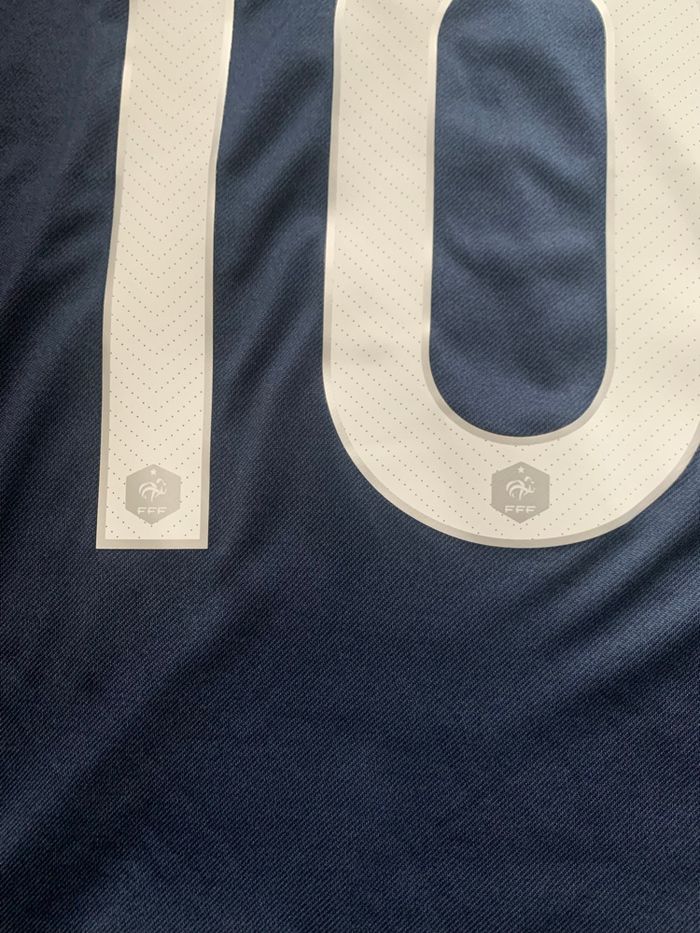 Maillot Benzema équipe de France - photo numéro 6