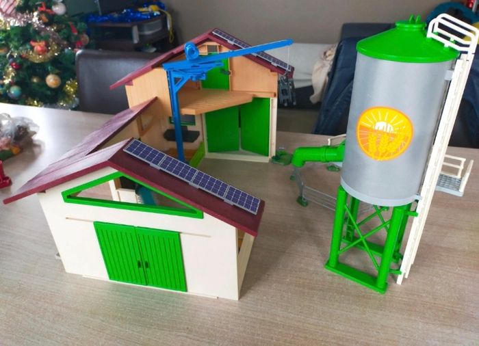 Grande ferme playmobil (2 playmobil en 1) - photo numéro 3