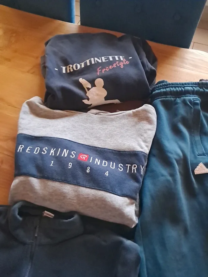 Lot vêtements 12 ans - photo numéro 4