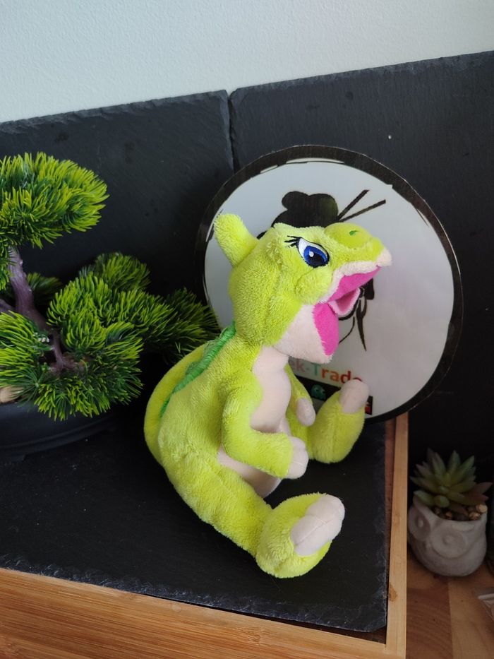 peluche dinosaure becky petit pieds la vallée des merveilles gipsy vert 3438 - photo numéro 2