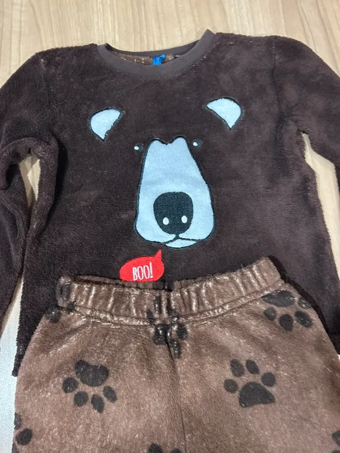 Magnifique pyjama ours tout doux 6 ans - photo numéro 3