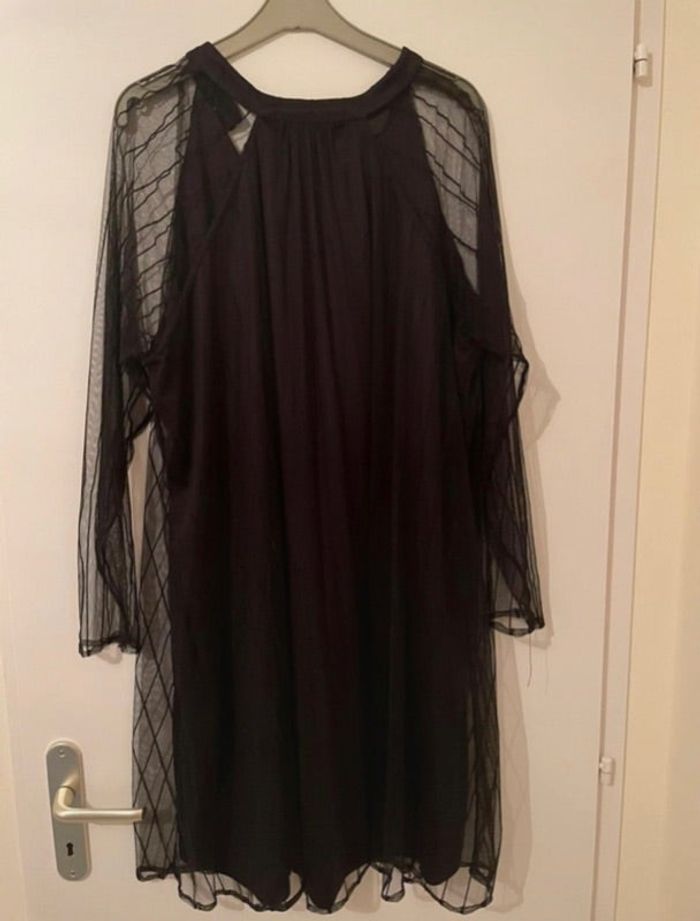 Robe noir