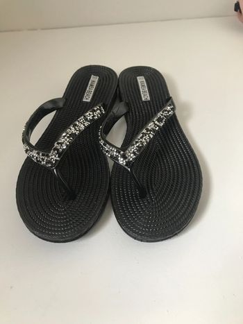 Tongs