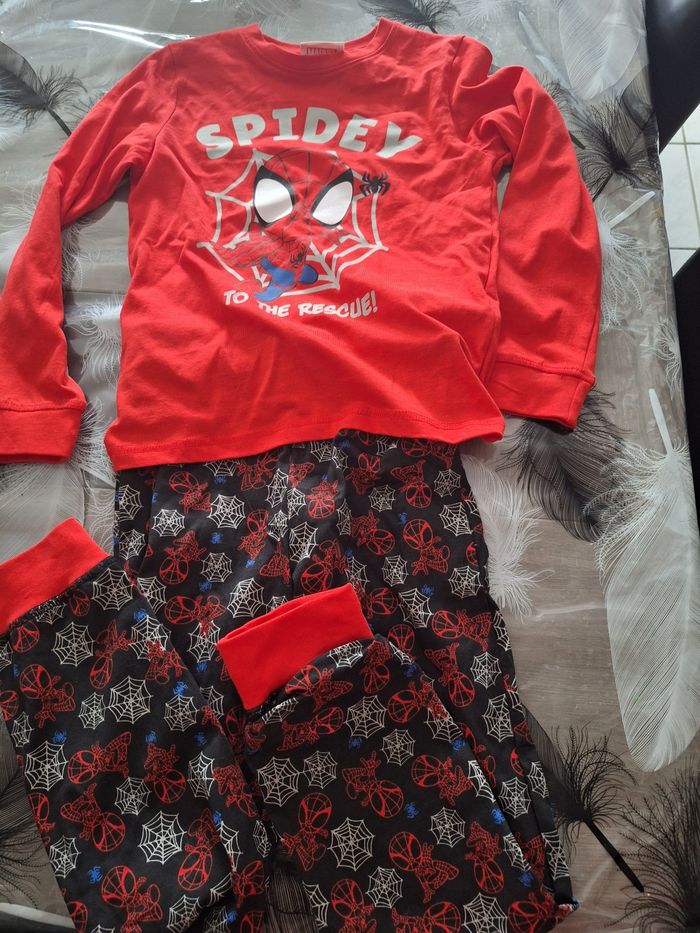 pyjama spiderman 8 ans neuf