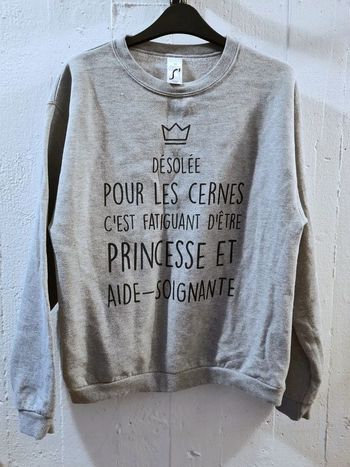Sweat-shirt coton intérieur molleton tout doux bien chaud taille M Aide soignante