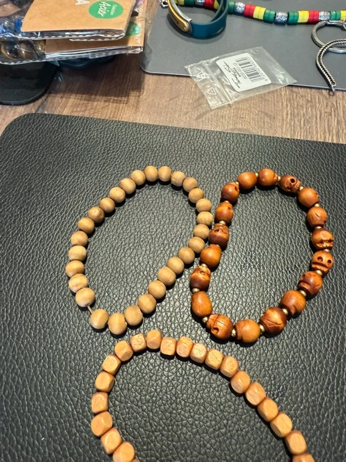 Bracelets en bois / Bracelets perles - photo numéro 4