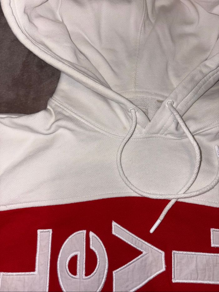 Sweat à capuche Levi’s taille M en très bon état - photo numéro 4