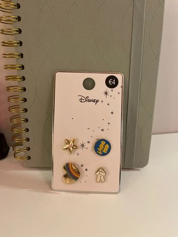 pins disney