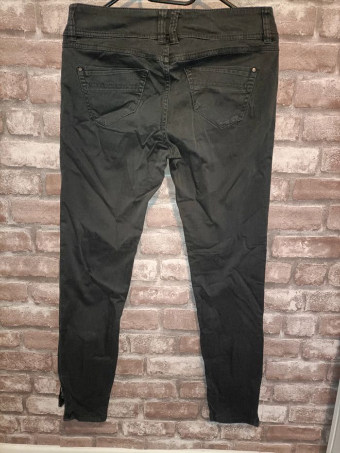 Pantalon - photo numéro 2